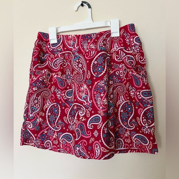 Women’s Red Paisley Tennis Skirt/Skort with shorts underneath - Picture 1 of 2